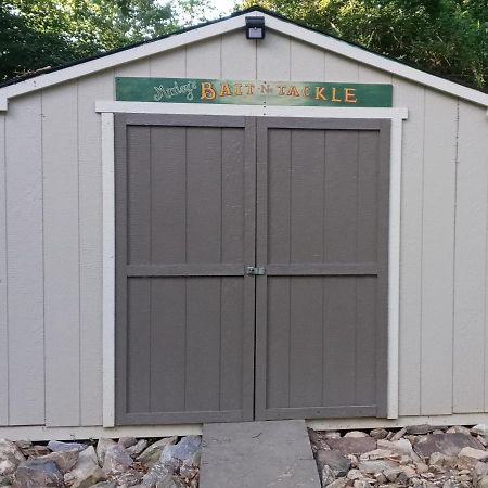 Tranquil Creekside Mountain View Getaway Apartment Clyde Exterior photo